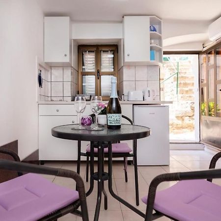Central Apartment Rose In Hearth Of 斯普利特 外观 照片