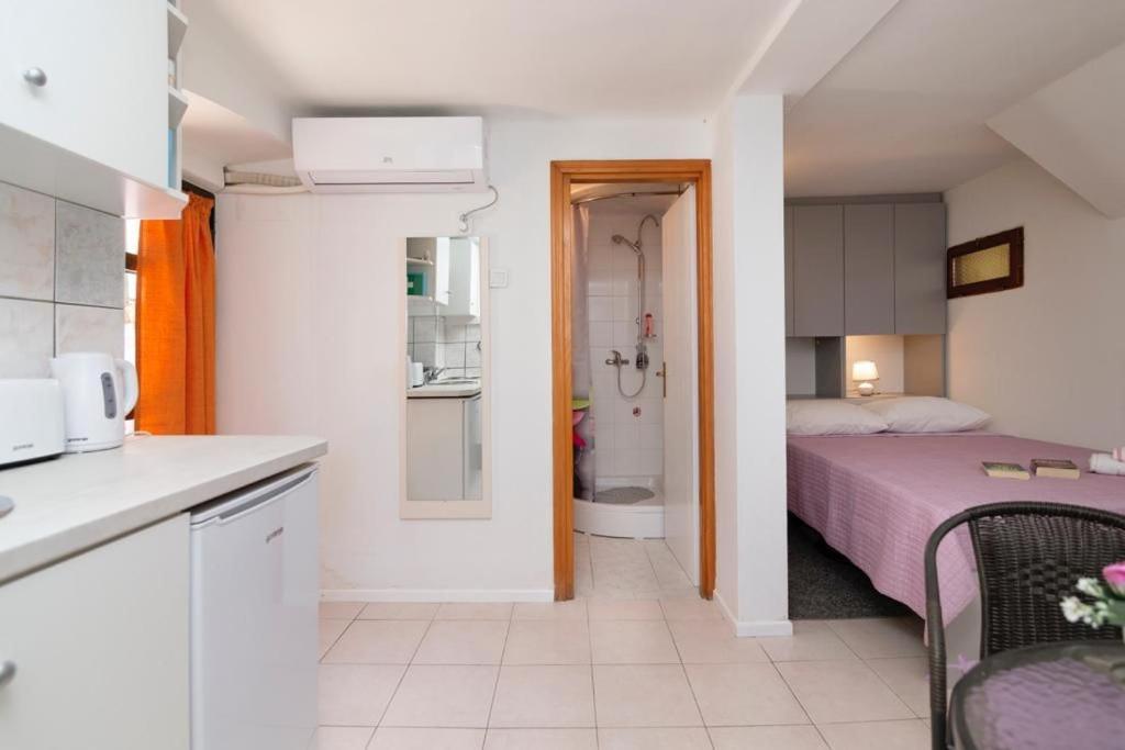 Central Apartment Rose In Hearth Of 斯普利特 外观 照片